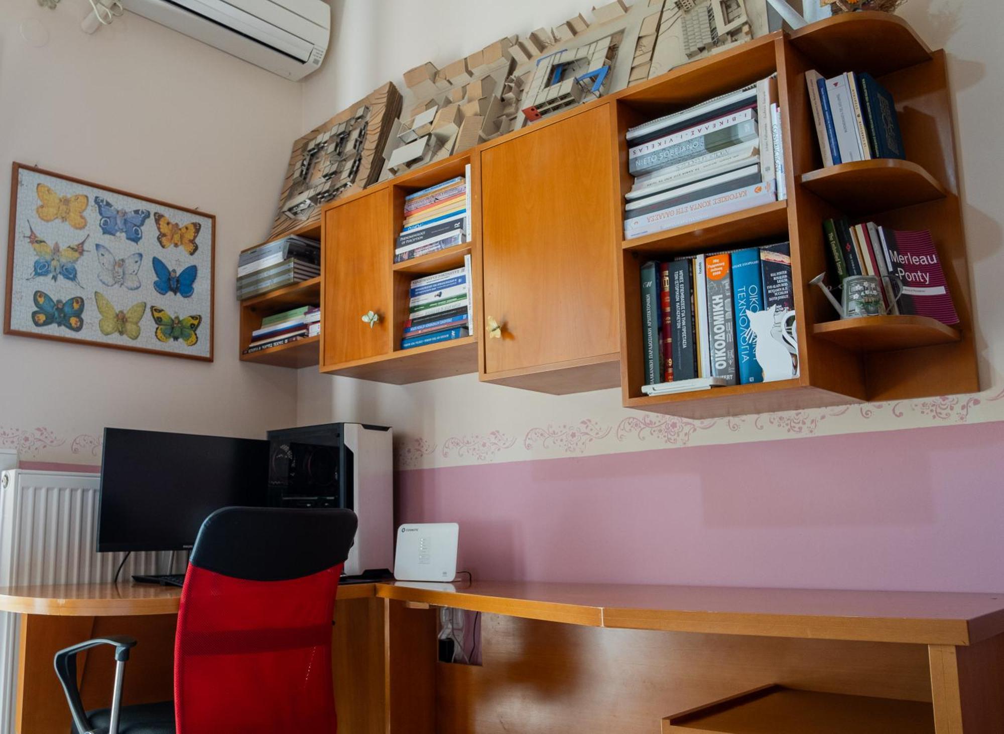 Spacious House In A Quiet Neighbourhood 이라피트라 외부 사진